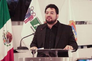 Asecem reconoce a Isaac Montoya por fortalecer el desarrollo económico de Naucalpan